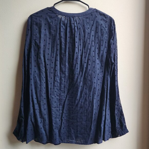 Talbots Navy Blue Eyelet Lace Button Down Shirt Size Medium - Picture 12 of 13